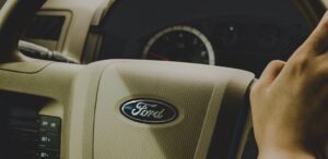 Ford ist seit jeher ein Synonym für Verarbeitungsqualität und Robustheit. Von modernen und praktischen Superduty F-250 und F-350 Pick-ups bis hin zu großen SUVs, vorbei an Supersportwagen wie dem GT.